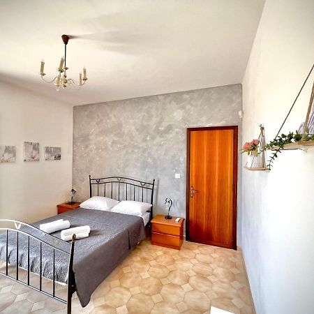 Casa Vacanze "Sautufao" Santa Venerina Dış mekan fotoğraf
