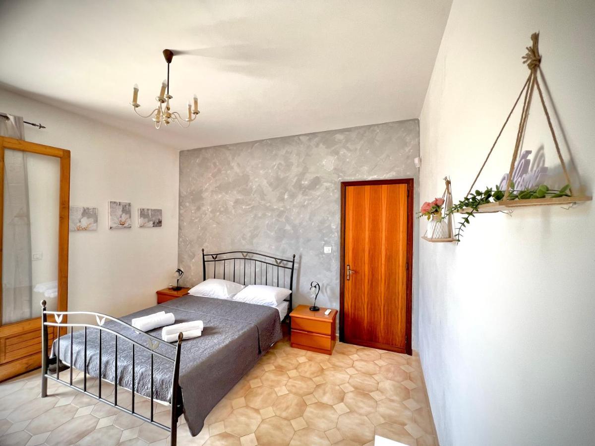 Casa Vacanze "Sautufao" Santa Venerina Dış mekan fotoğraf
