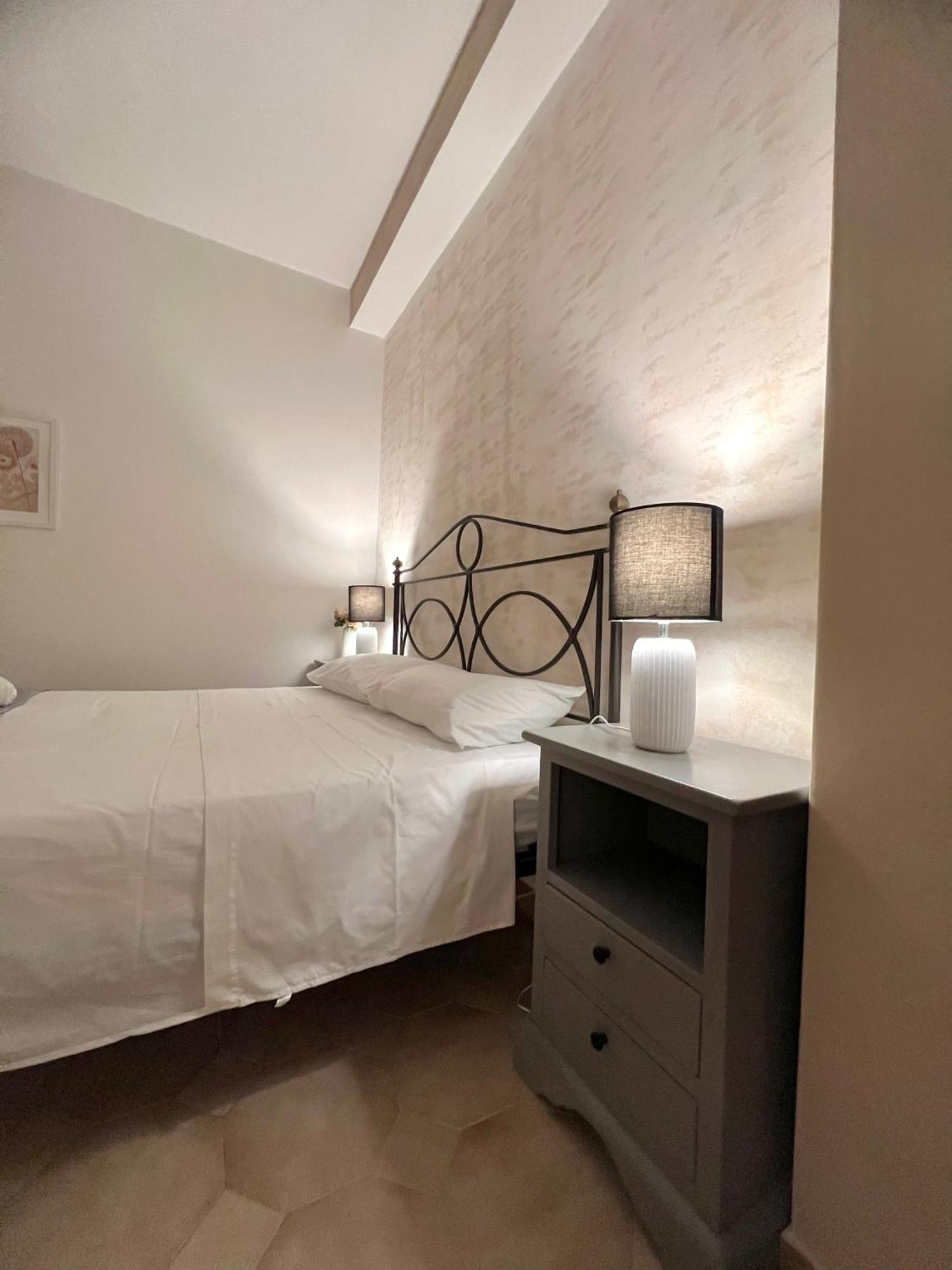 Casa Vacanze "Sautufao" Santa Venerina Dış mekan fotoğraf